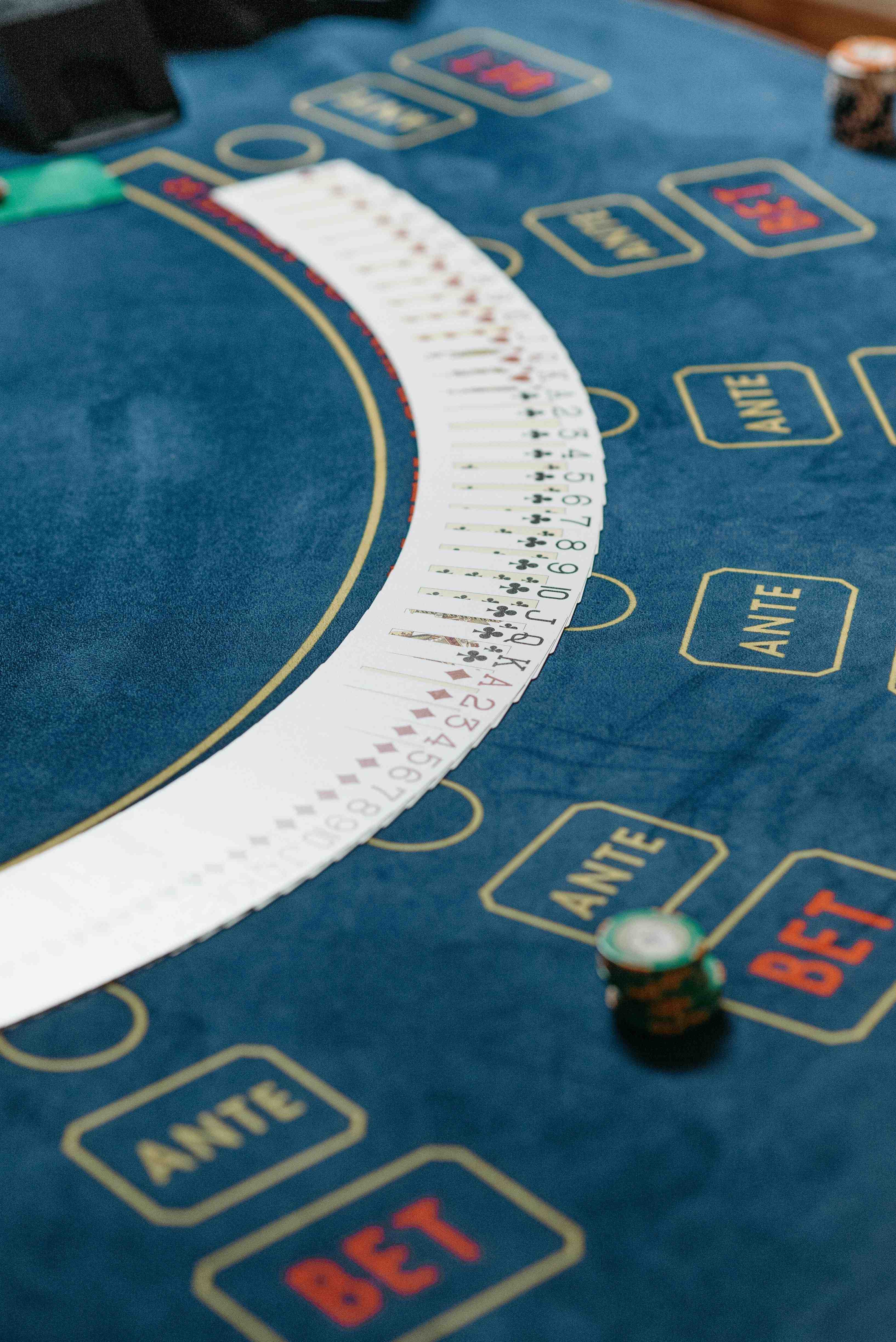 iw361 အက်ပ် ထဲတွင် Live Casino Slots Sportsbook ဂိမ်းများ ပါဝင်သောမြင်ကွင်း